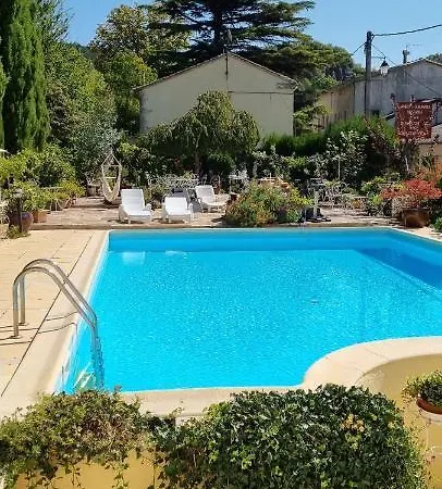 Oda ve Kahvaltı Manoir De Gravezon 3*