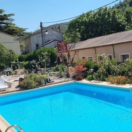 Gravezon Bed & Breakfast 3*